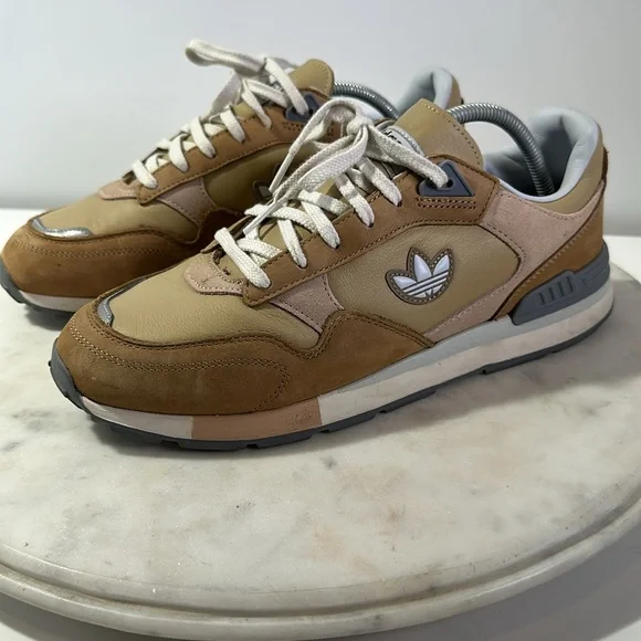 adidas Classics TREZOID Beige 2022 GY0728 men’s USA 10.5 - Picture 3 of 10
